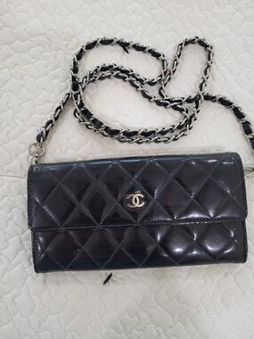 CHANEL Black Quilted Patent Leather Chain Crossbody Wallet